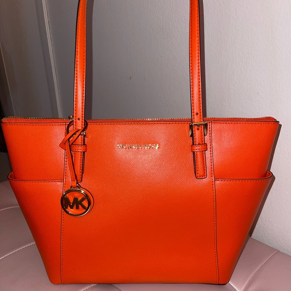 Michael kors tote